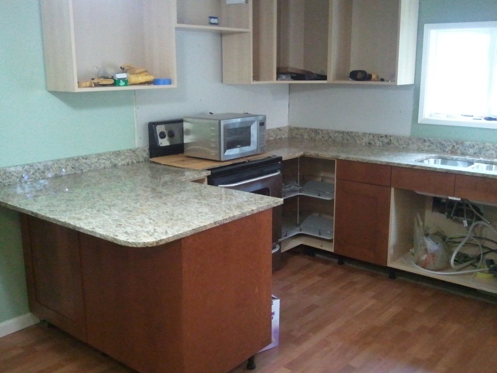 01-countertop-oven-kitchen