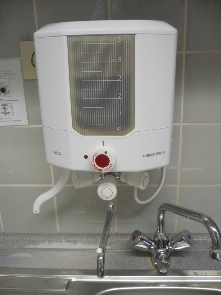 12-water-dispenser-appliance
