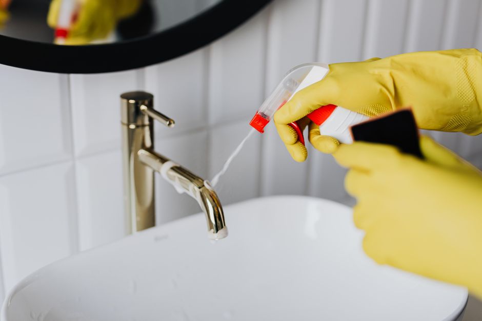 7 Eco-Friendly Cleaning Products That Actually Work (No Greenwashing)
